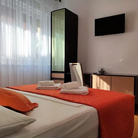 Art Of Zadar- And Гостьовий будинок