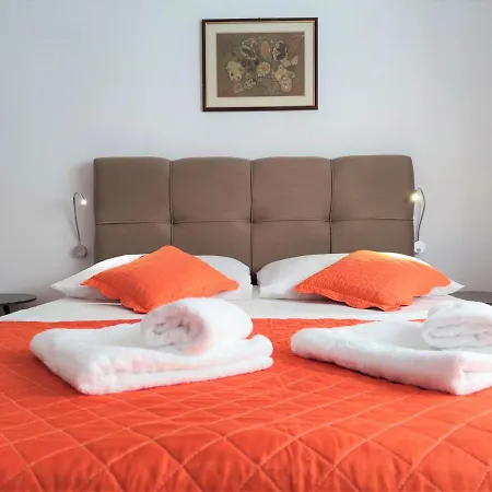 Гостьовий будинок Art Of Zadar- And Задар